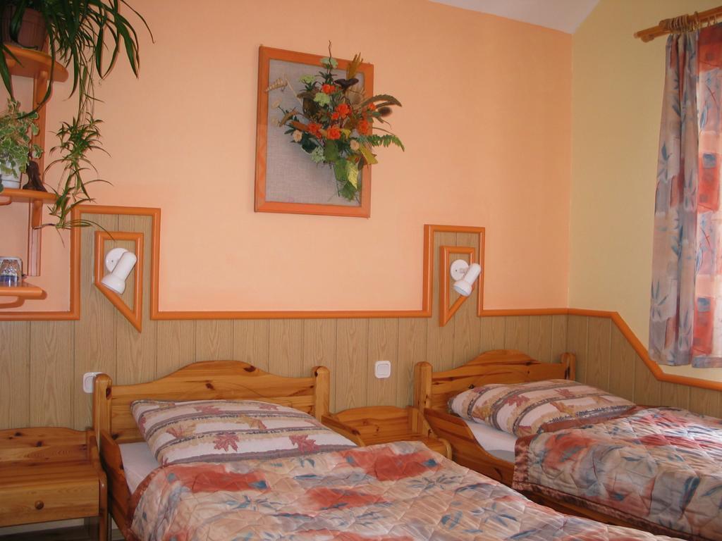 Pensjonat Lotos Krynica Morska Zimmer foto